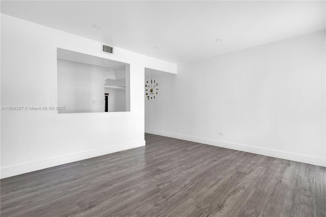 For Sale: $610,000 (4 beds, 3 baths, 1687 Square Feet)