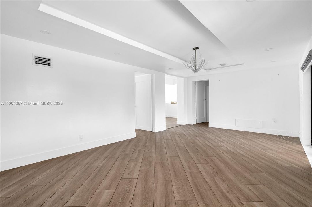 For Sale: $610,000 (4 beds, 3 baths, 1687 Square Feet)