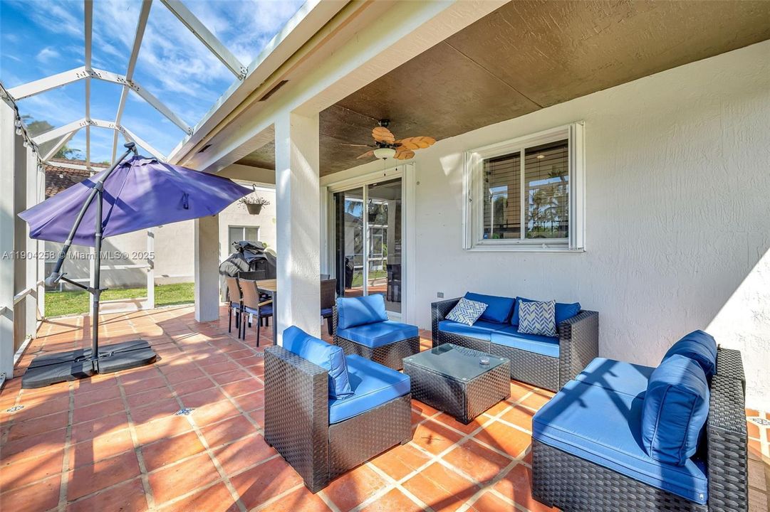 En Venta: $799,000 (3 camas, 2 baños, 1815 Pies cuadrados)