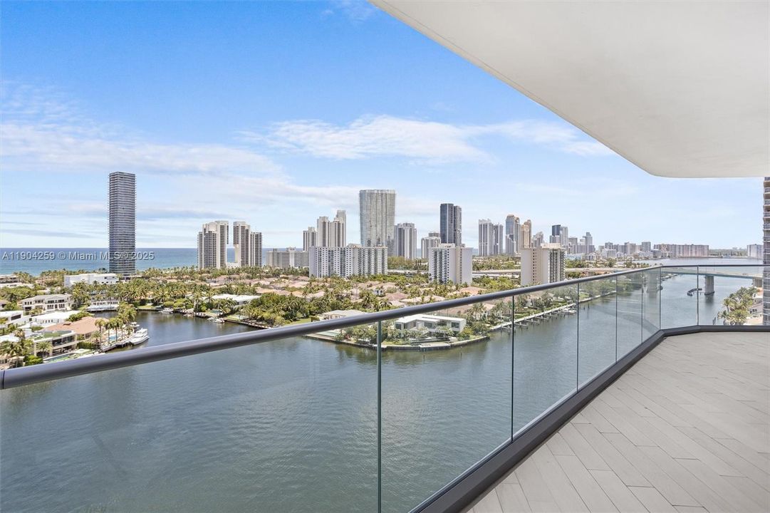 For Rent: $5,500 (2 beds, 2 baths, 1904 Square Feet)