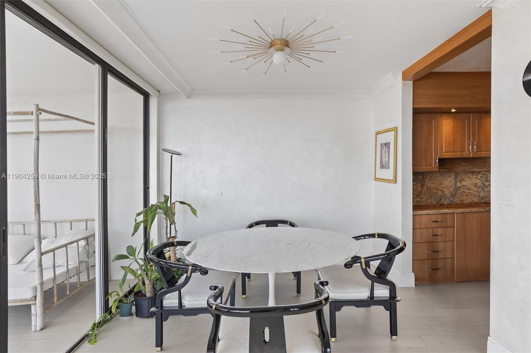 For Rent: $5,500 (2 beds, 2 baths, 1904 Square Feet)