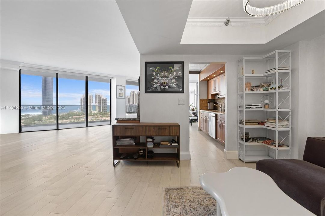 For Rent: $5,500 (2 beds, 2 baths, 1904 Square Feet)