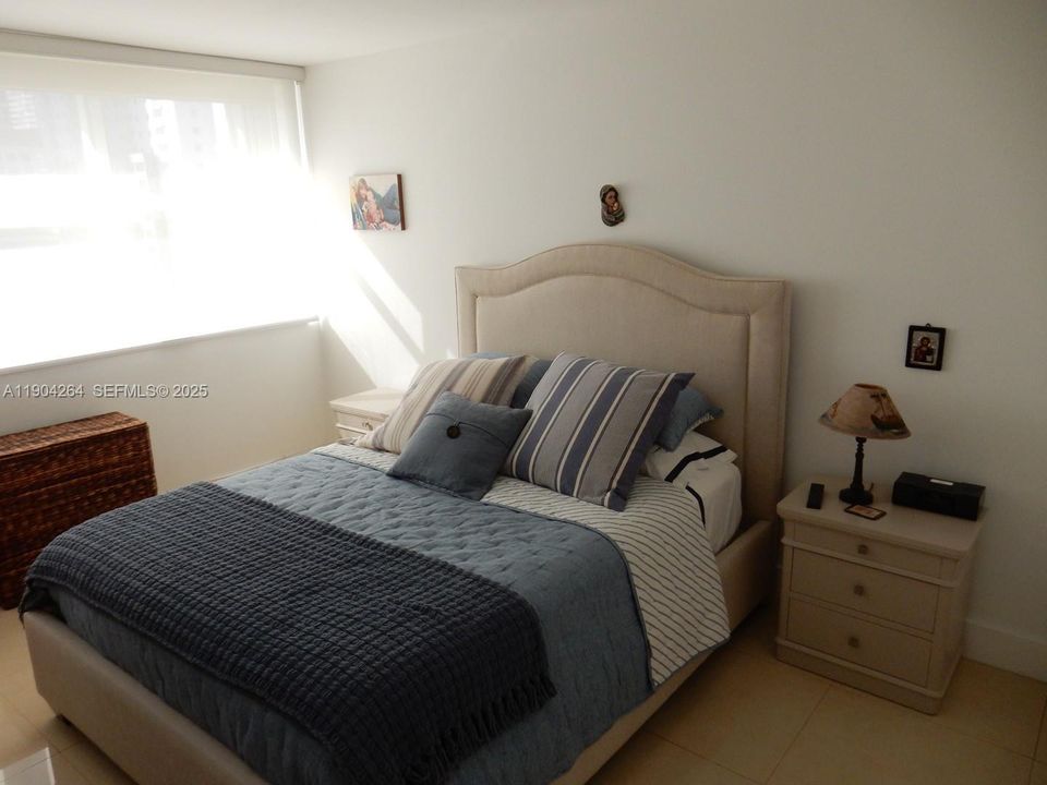 For Rent: $3,350 (2 beds, 2 baths, 1085 Square Feet)