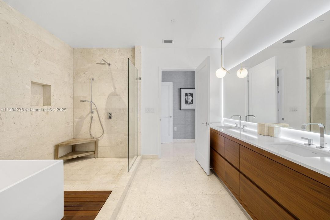 En Venta: $5,900,000 (4 camas, 5 baños, 2988 Pies cuadrados)