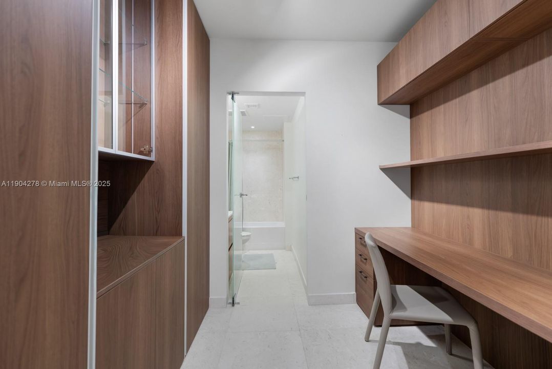 En Venta: $5,900,000 (4 camas, 5 baños, 2988 Pies cuadrados)