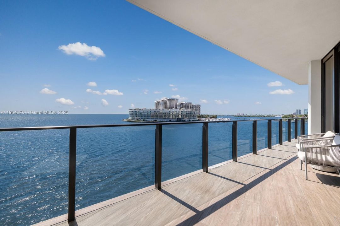 En Venta: $5,900,000 (4 camas, 5 baños, 2988 Pies cuadrados)