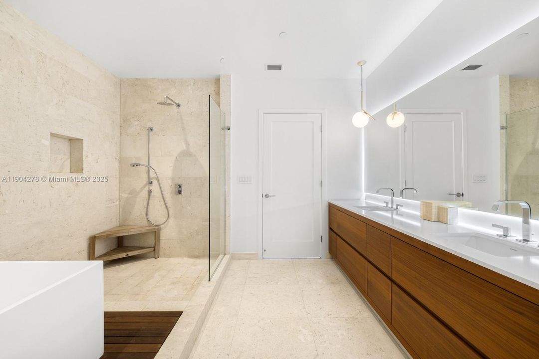 En Venta: $5,900,000 (4 camas, 5 baños, 2988 Pies cuadrados)