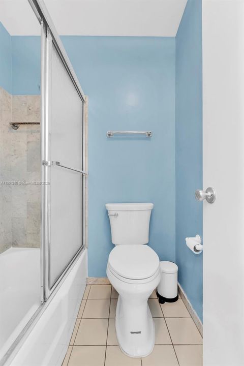 待售: $248,000 (1 贝兹, 1 浴室, 850 平方英尺)