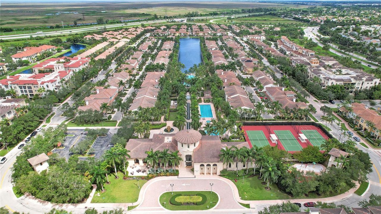 Active With Contract: $475,000 (2 beds, 2 baths, 0 Square Feet)