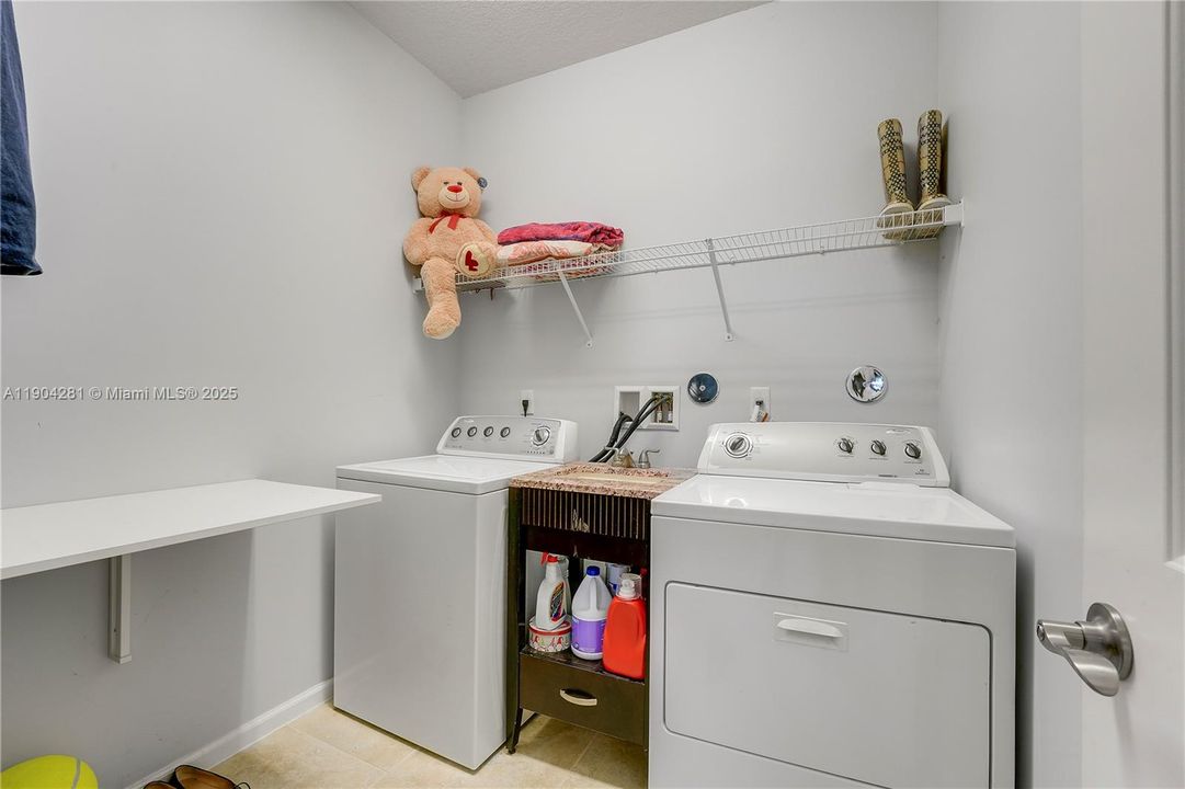 Active With Contract: $475,000 (2 beds, 2 baths, 0 Square Feet)