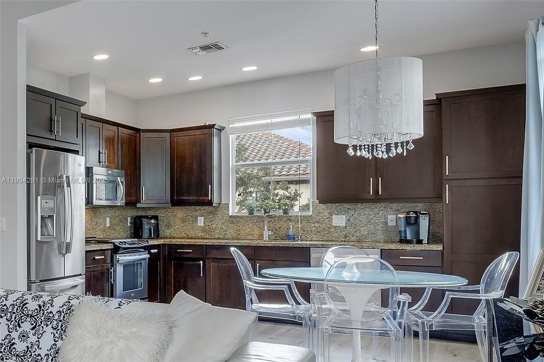 Active With Contract: $475,000 (2 beds, 2 baths, 0 Square Feet)