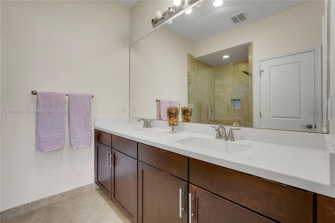 Active With Contract: $475,000 (2 beds, 2 baths, 0 Square Feet)