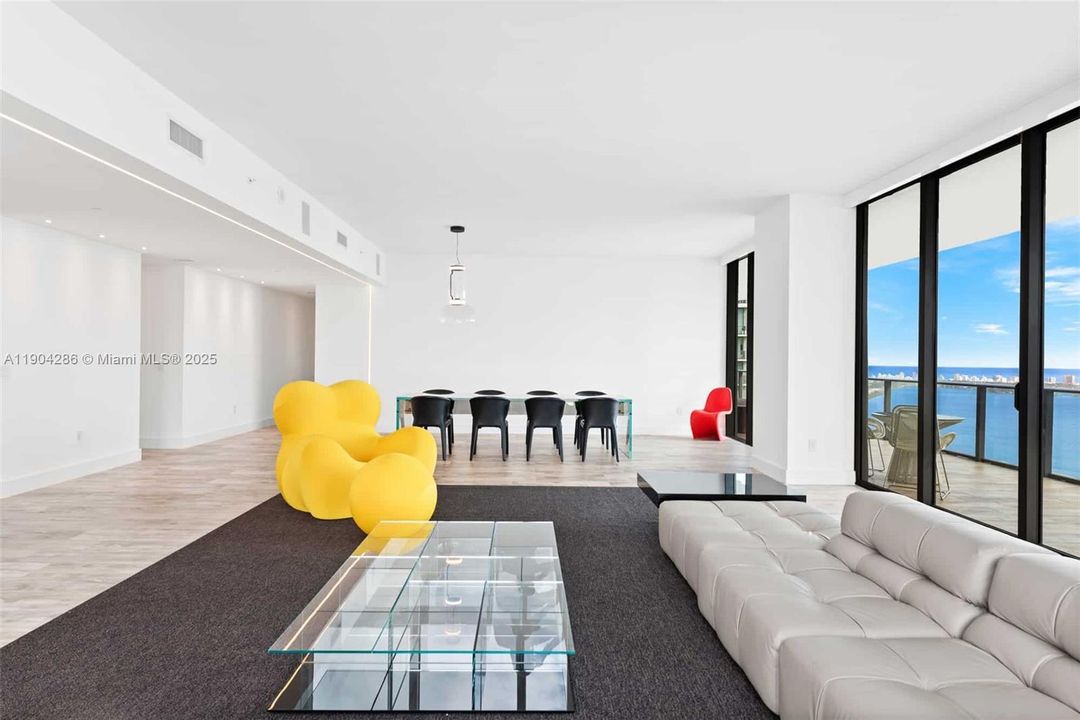 For Rent: $35,000 (4 beds, 5 baths, 4210 Square Feet)