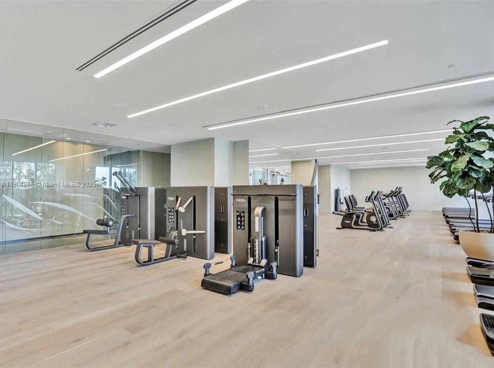 For Rent: $35,000 (4 beds, 5 baths, 4210 Square Feet)