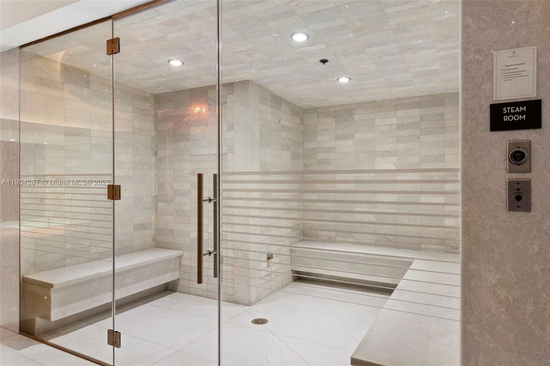 На продажу: $849,999 (1 спален, 2 ванн, 1100 Квадратных фут)