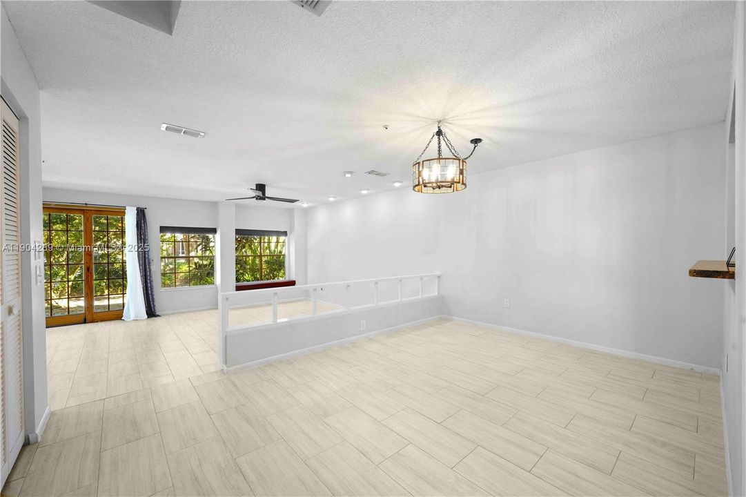 待售: $327,900 (3 贝兹, 2 浴室, 0 平方英尺)