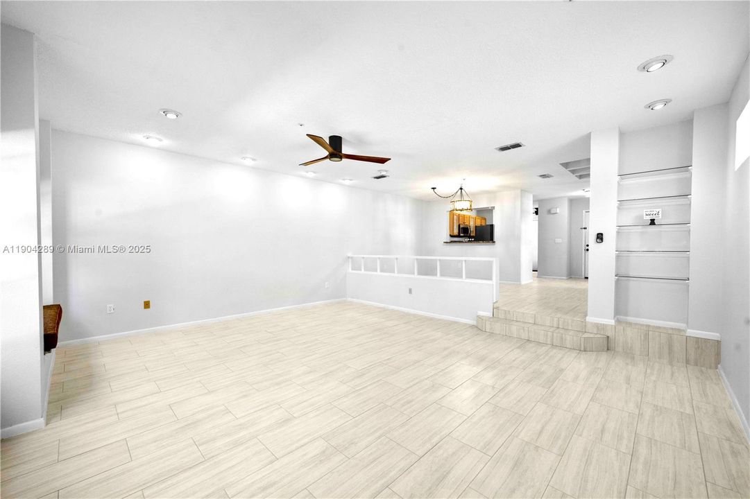 待售: $327,900 (3 贝兹, 2 浴室, 0 平方英尺)