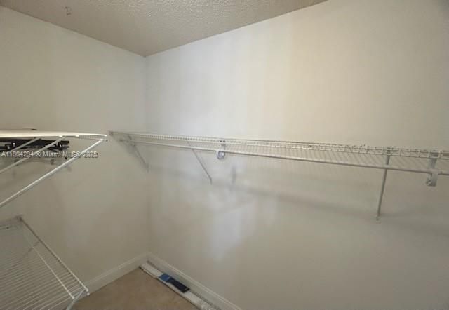 For Sale: $229,000 (2 beds, 2 baths, 978 Square Feet)