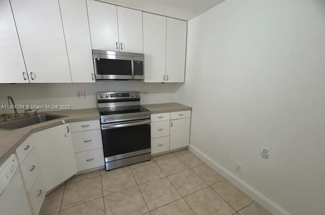 For Sale: $229,000 (2 beds, 2 baths, 978 Square Feet)