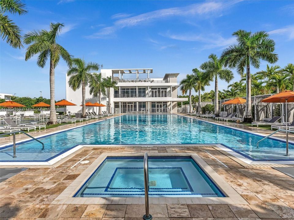 For Sale: $450,000 (3 beds, 2 baths, 1102 Square Feet)