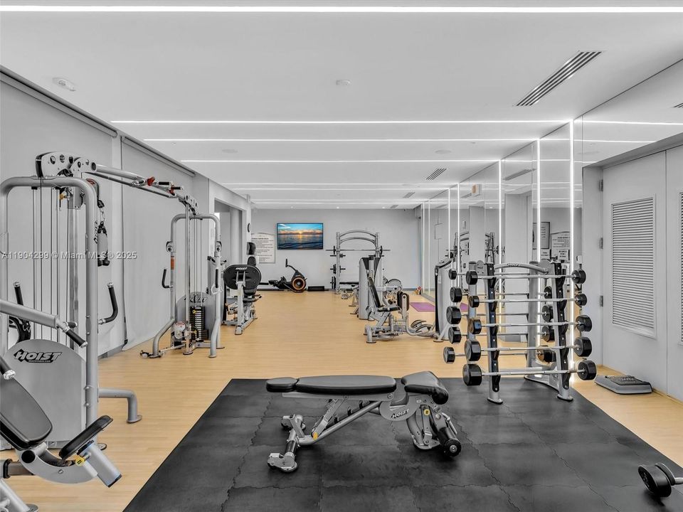 For Sale: $450,000 (3 beds, 2 baths, 1102 Square Feet)