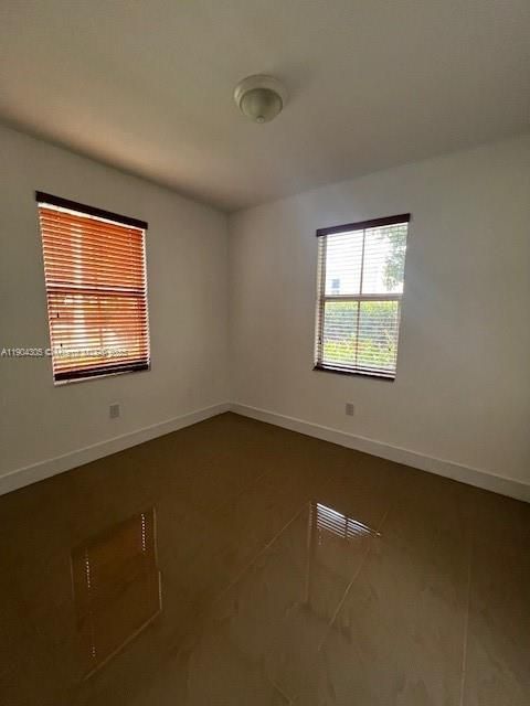 For Rent: $2,950 (3 beds, 2 baths, 1207 Square Feet)