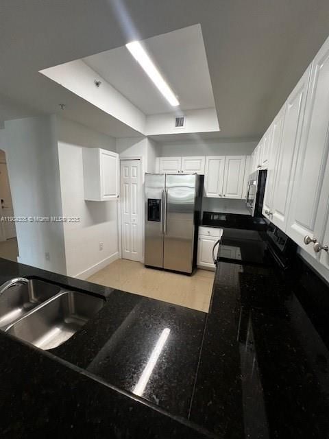For Rent: $2,950 (3 beds, 2 baths, 1207 Square Feet)