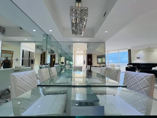 For Rent: $3,000 (2 beds, 2 baths, 1512 Square Feet)