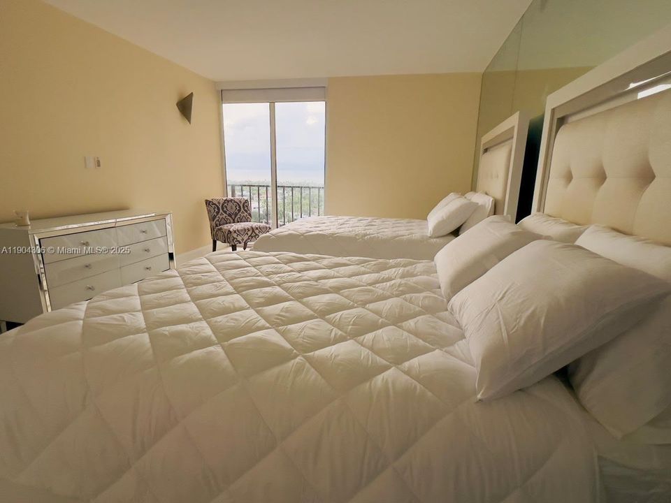 For Rent: $3,000 (2 beds, 2 baths, 1512 Square Feet)