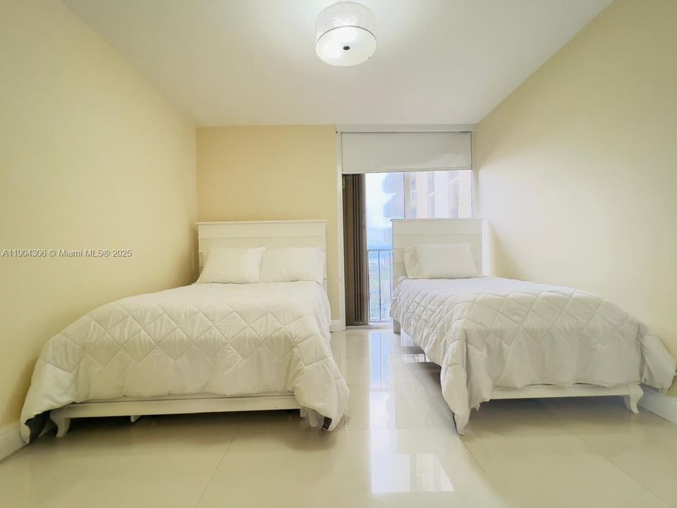 For Rent: $3,000 (2 beds, 2 baths, 1512 Square Feet)