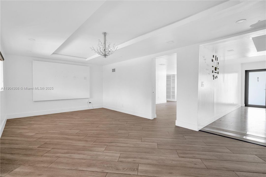 Недавно арендовано: $2,900 (3 спален, 2 ванн, 1687 Квадратных фут)