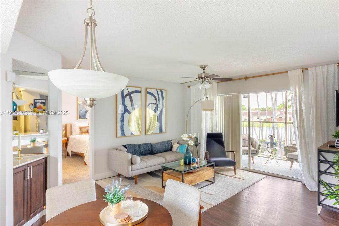 For Rent: $2,278 (2 beds, 2 baths, 1050 Square Feet)