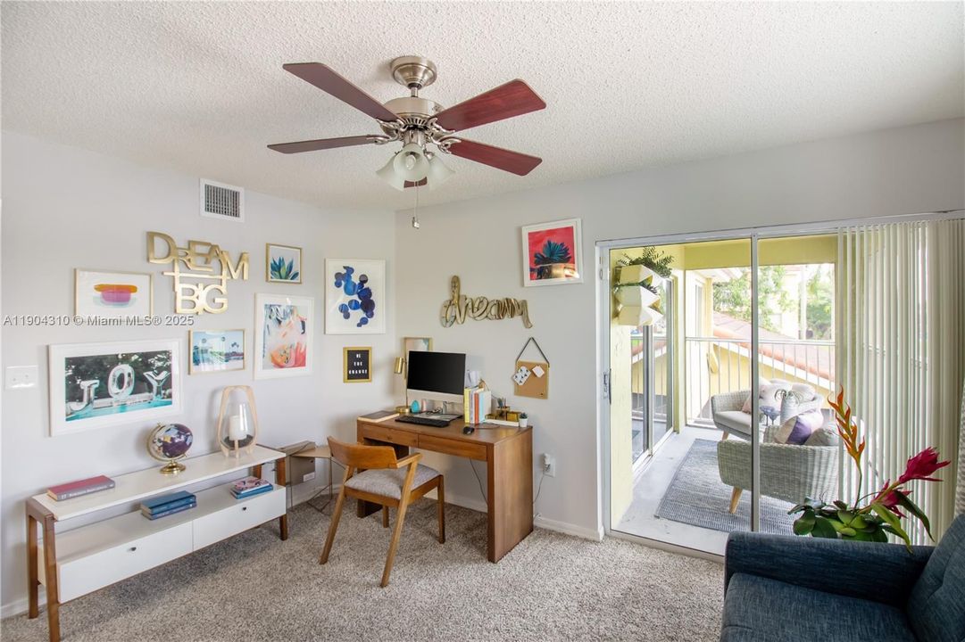 For Rent: $2,278 (2 beds, 2 baths, 1050 Square Feet)