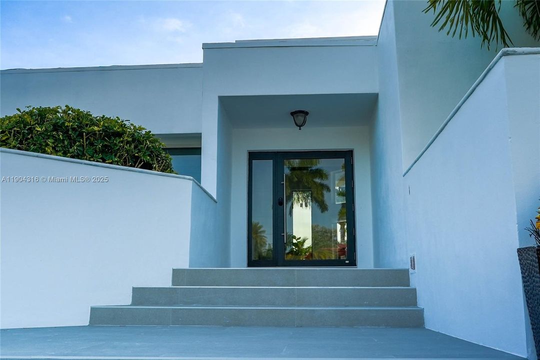 В аренду: $15,000 (5 спален, 4 ванн, 4462 Квадратных фут)