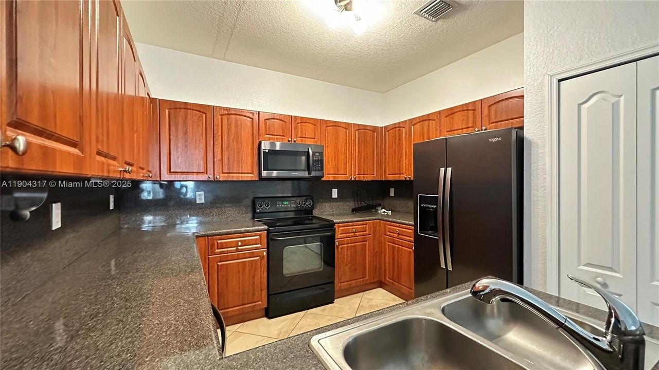 For Sale: $359,000 (3 beds, 2 baths, 1445 Square Feet)