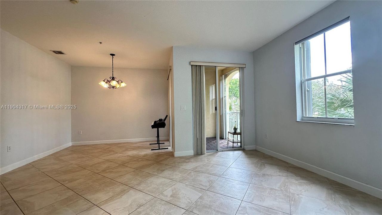 For Sale: $359,000 (3 beds, 2 baths, 1445 Square Feet)