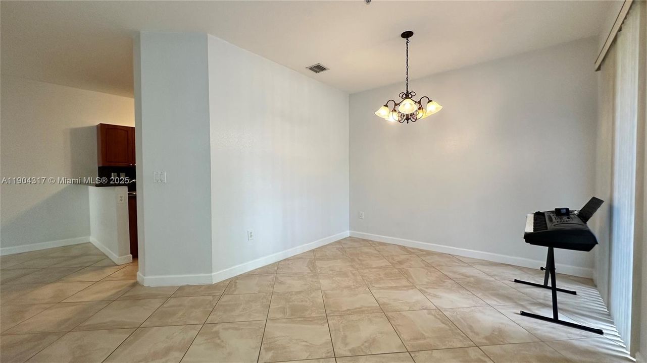 For Sale: $359,000 (3 beds, 2 baths, 1445 Square Feet)