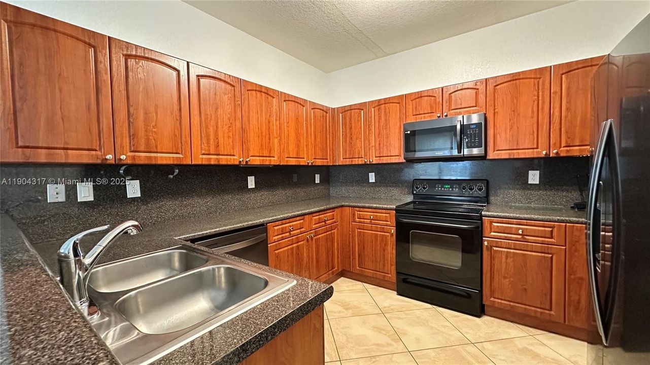 For Sale: $359,000 (3 beds, 2 baths, 1445 Square Feet)