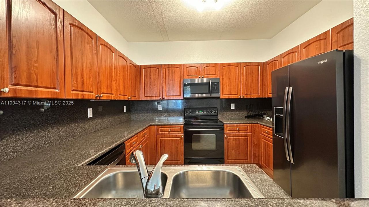 For Sale: $359,000 (3 beds, 2 baths, 1445 Square Feet)