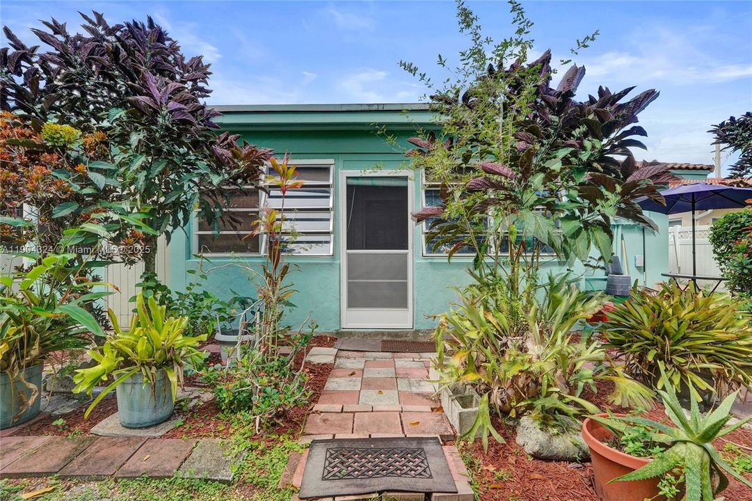 待售: $750,000 (0 贝兹, 0 浴室, 3956 平方英尺)