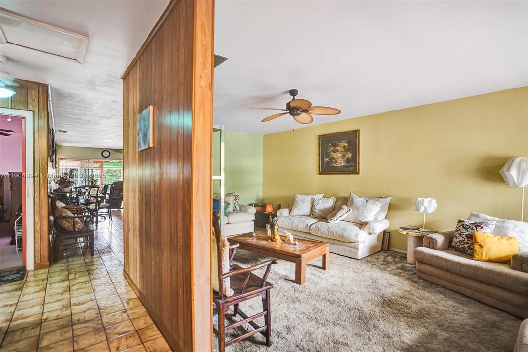 待售: $750,000 (0 贝兹, 0 浴室, 3956 平方英尺)