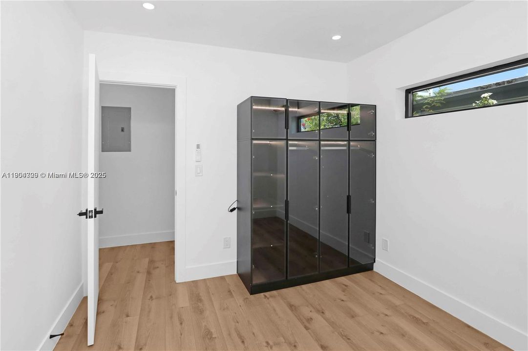 待售: $1,995,000 (0 贝兹, 0 浴室, 0 平方英尺)