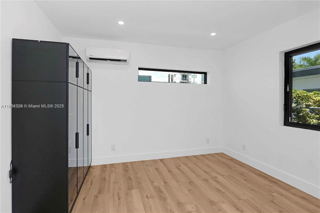 待售: $1,995,000 (0 贝兹, 0 浴室, 0 平方英尺)