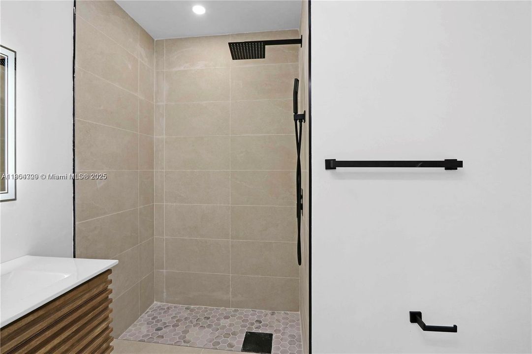 待售: $1,995,000 (0 贝兹, 0 浴室, 0 平方英尺)