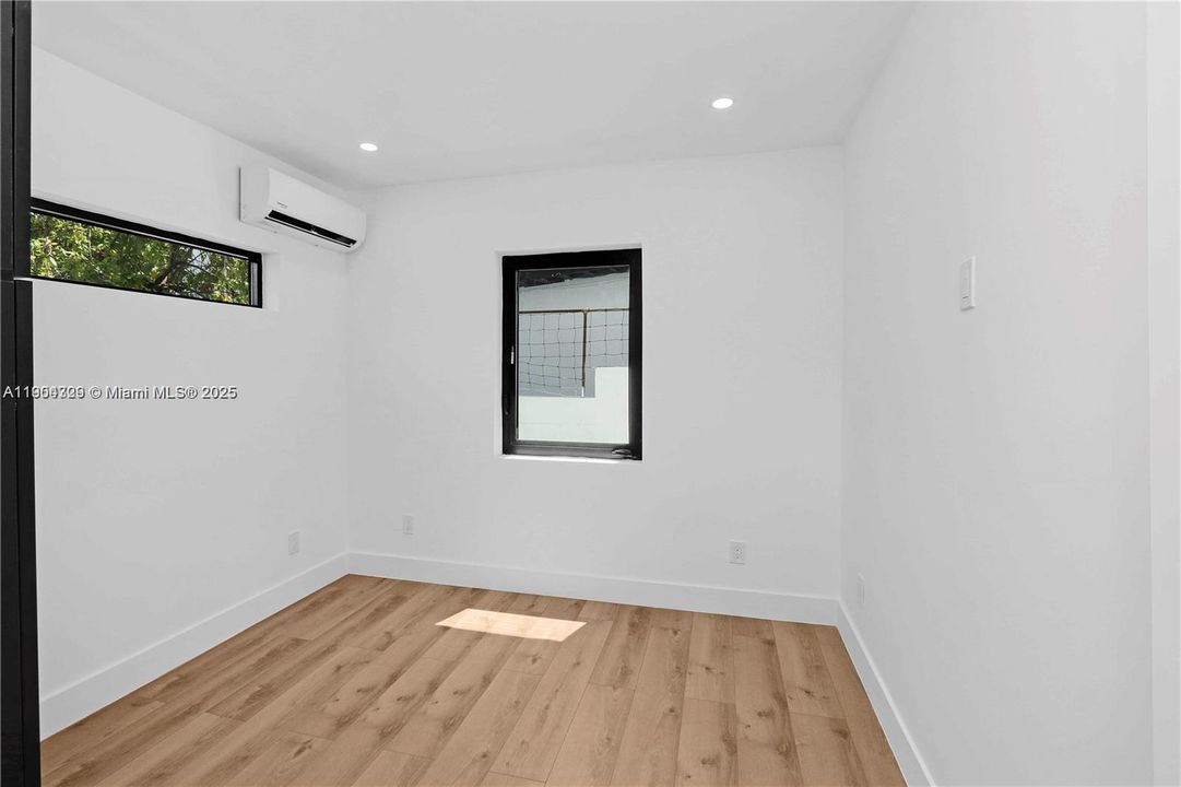 待售: $1,995,000 (0 贝兹, 0 浴室, 0 平方英尺)