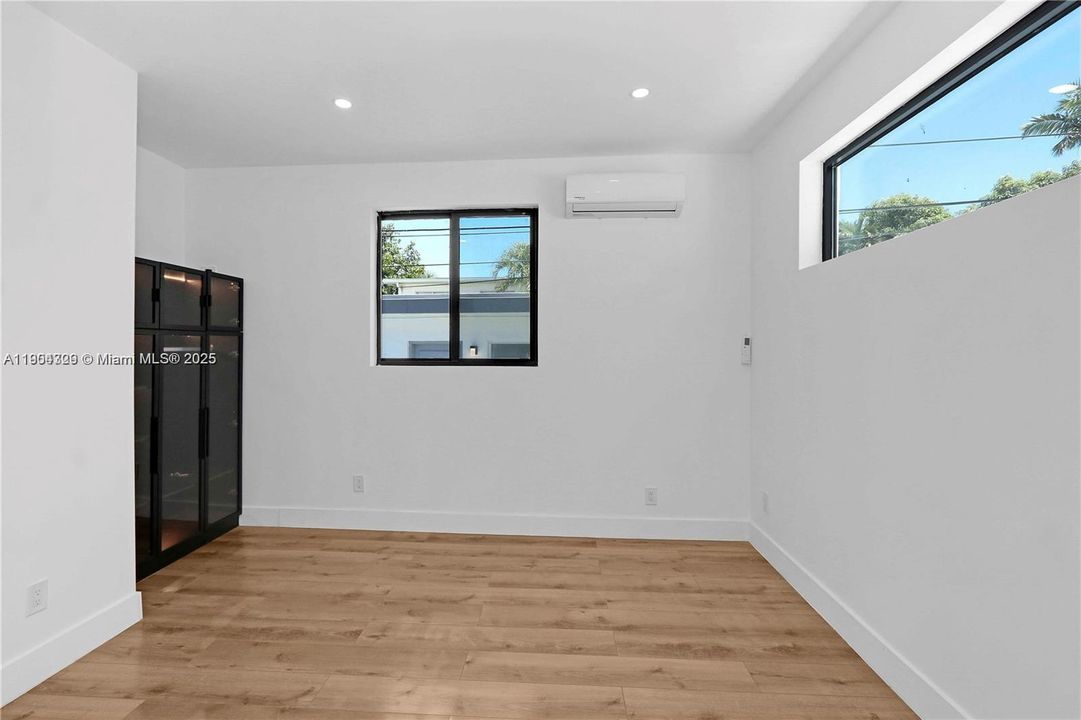 待售: $1,995,000 (0 贝兹, 0 浴室, 0 平方英尺)