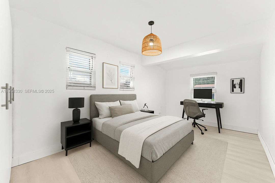 For Sale: $559,999 (4 beds, 2 baths, 1428 Square Feet)