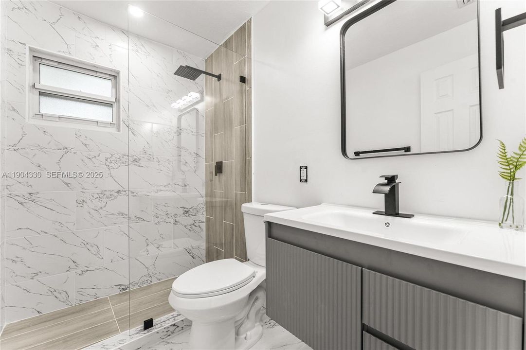 For Sale: $559,999 (4 beds, 2 baths, 1428 Square Feet)