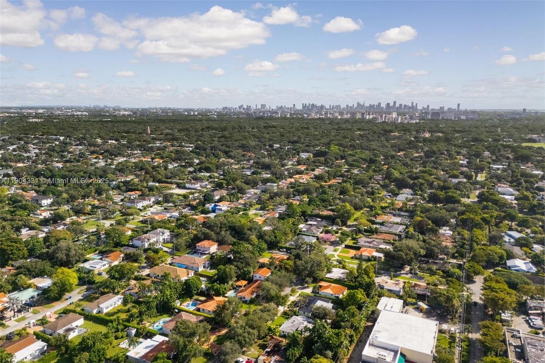 待售: $1,199,000 (3 贝兹, 1 浴室, 1406 平方英尺)