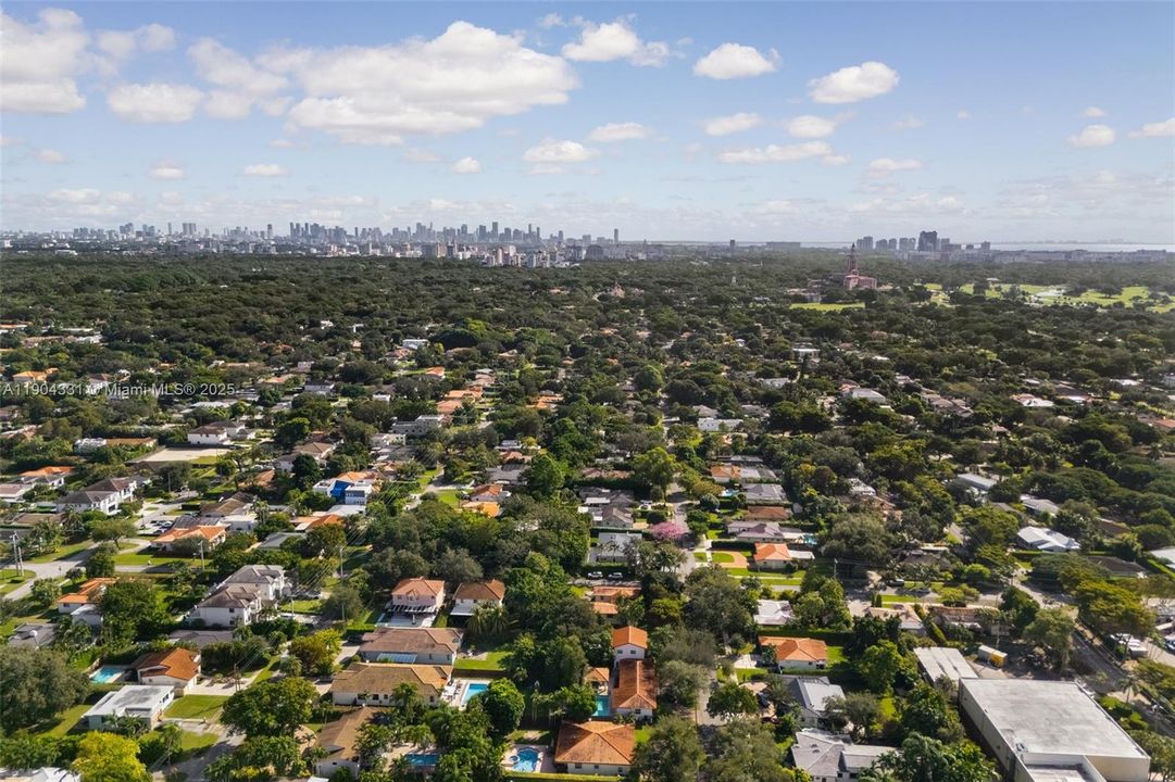 待售: $1,199,000 (3 贝兹, 1 浴室, 1406 平方英尺)